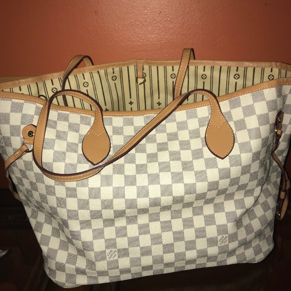 Monogram Purse - Picture 3 of 4